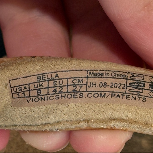 Women’s VIONIC Bella Toe Post Sandal- Gold cork. Size 11 - Picture 3 of 8